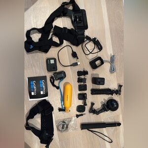 GoPro Hero 8 Adventure Kit